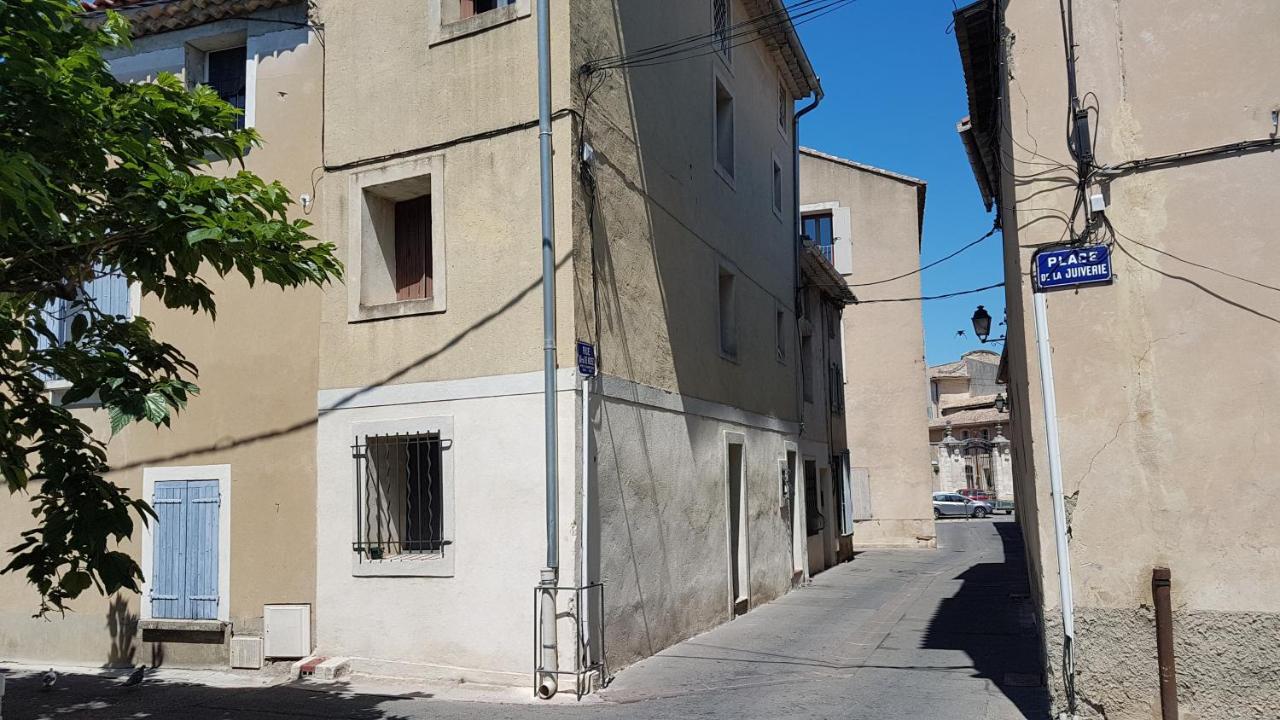 Cosy Corner Apartment LʼIsle-sur-la-Sorgue Exterior foto